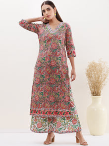 Gazal Falak Straight Kurta