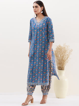 Gazal Nazmil Set Of Kurta Salwar Pants Kota Doria Dupatta