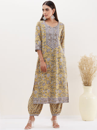 Utsav Naina Kurta