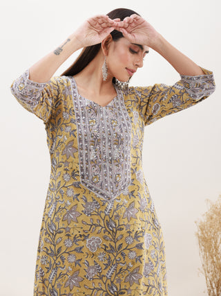 Utsav Naina Kurta