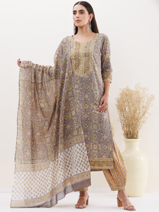 Utsav Pari Set Of Kurta Afghani Dupatta