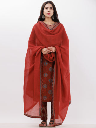 Ajrakh Lavanya Set Of Kurta Pants Dupatta