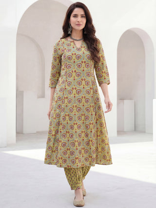 Roz Mahi Set Of Kali Kurta Pants Dupatta