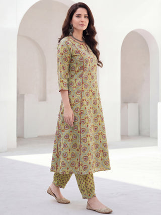 Roz Mahi Set Of Kali Kurta Pants Dupatta