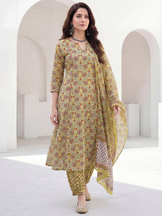 Roz Mahi Set Of Kali Kurta Pants Dupatta