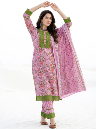 Aina Kashish Set Of Kurta Pants Dupatta