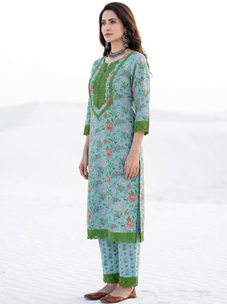 Aina Pakiza Straight Kurta