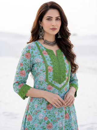 Aina Pakiza Straight Kurta