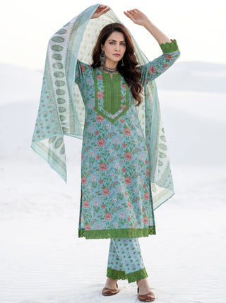 Aina Pakiza Set Of Kurta Pants Dupatta