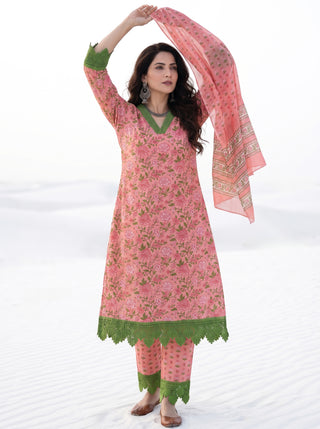 Aina Diya Set Of Kurta Pants Dupatta