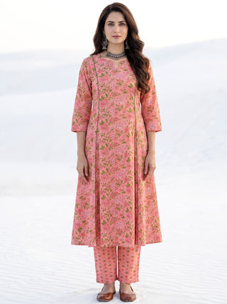 Aina Ruhi Kali Kurta