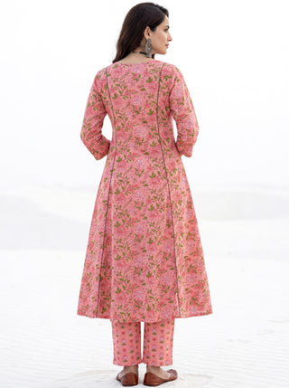 Aina Ruhi Set Of Kali Kurta Pants & Dupatta