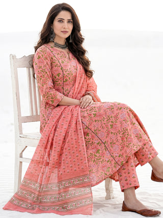 Aina Ruhi Set Of Kali Kurta Pants & Dupatta