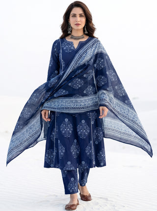 Aina Mahima Set Of Kali Kurta Pants & Dupatta
