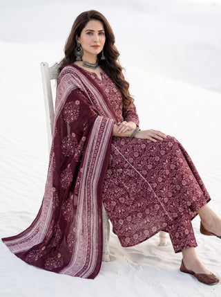 Ania Aishani Set Of Kali Kurta Pants & Dupatta