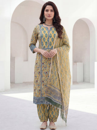 Jashn Adab Set Of Kurta Salwar Pants Dupatta