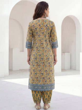 Jashn Adab Set Of Kurta Salwar Pants Dupatta