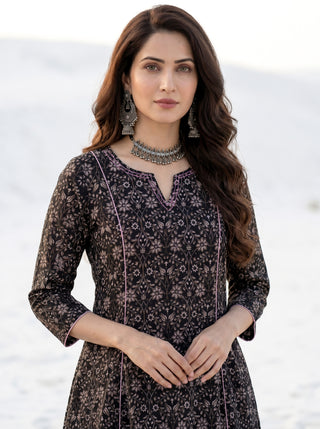 Aina Riza Kali Kurta