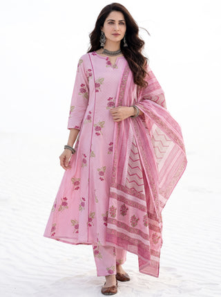 Aina Richa Set Of Kali Kurta Pants & Dupatta