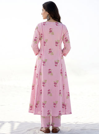 Aina Richa Kali Kurta