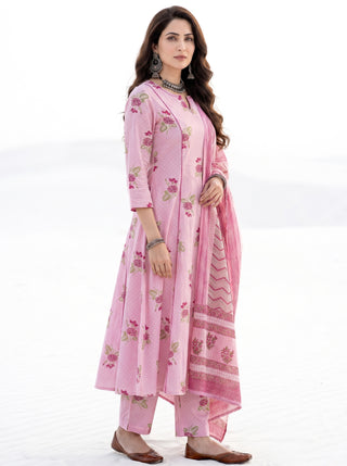 Aina Richa Set Of Kali Kurta Pants & Dupatta