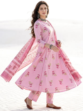 Aina Richa Set Of Kali Kurta Pants & Dupatta