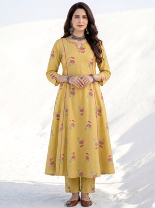 Aina Kiran Kali Kurta