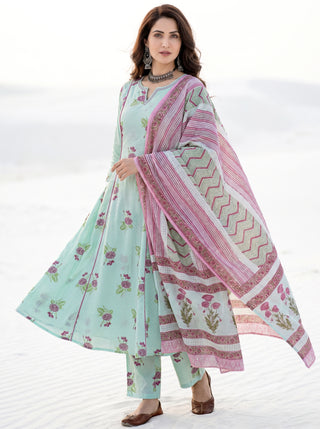 Aina Simran Set Of Kali Kurta Pants & Dupatta