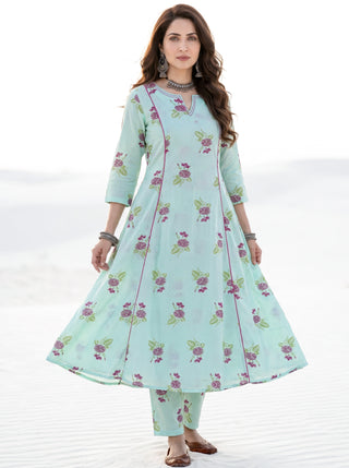 Aina Simran Kali Kurta