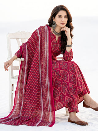 Aina Roza Set Of Kali Kurta Pants & Dupatta