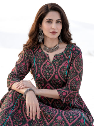 Aina Rukmani Kali Kurta