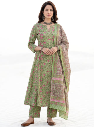 Aina Priyam Set Of Kali Kurta Pants & Dupatta