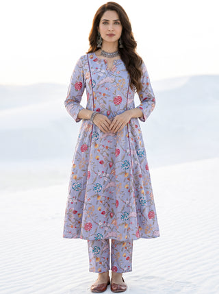 Aina Reena Kali Kurta