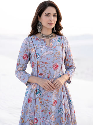 Aina Reena Kali Kurta