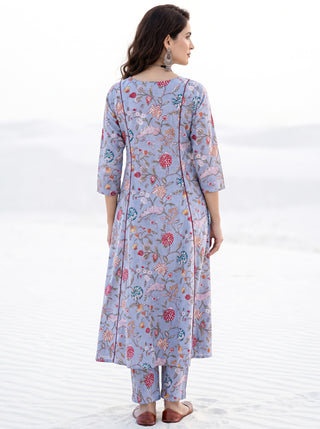 Aina Reena Kali Kurta