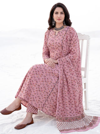 Aina Vistara Set Of Kali Kurta Pants & Dupatta