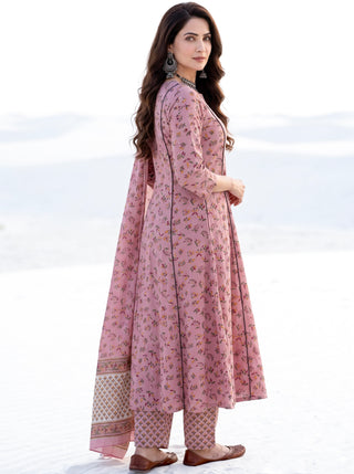 Aina Vistara Set Of Kali Kurta Pants & Dupatta