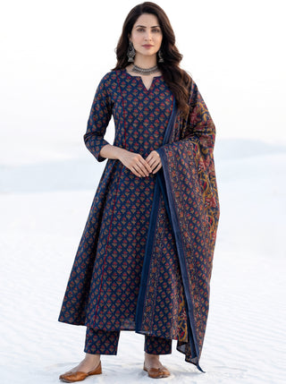 Aina yogini Set Of Kali Kurta Pants & Dupatta