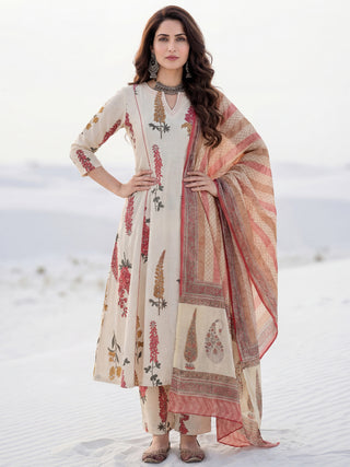 Aina Noor Set Of Kali Kurta Pants Dupatta