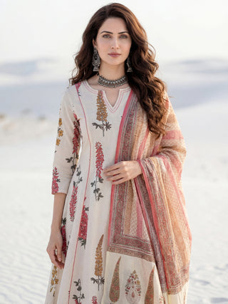 Aina Noor Set Of Kali Kurta Pants Dupatta