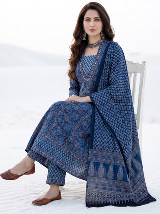 Aina Nazar- Set of Kurta Salwar Pants & Kota Dupatta - KS120J2680D