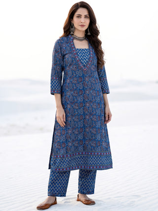 Aina Nazar- Set of Kurta Salwar Pants & Kota Dupatta - KS120J2680D