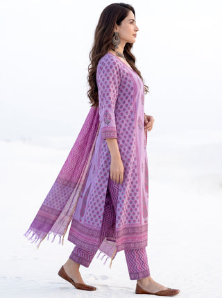 Aina Rafaya Set Of Kurta Salwar Pants & Dupatta