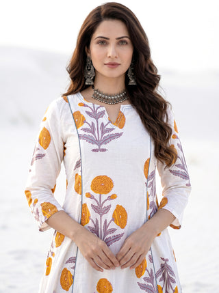 Aina Vidushi Kali Kurta