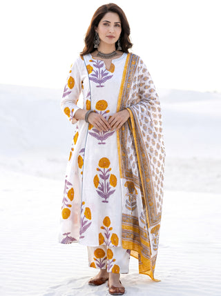 Aina Vidushi Set Of Kali Kurta Pants & Dupatta