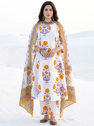 Aina Vidushi Set Of Kali Kurta Pants & Dupatta