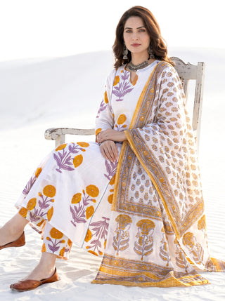 Aina Vidushi Set Of Kali Kurta Pants & Dupatta