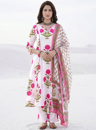 Aina Vrinda Set Of Kali Kurta Pants & Dupatta