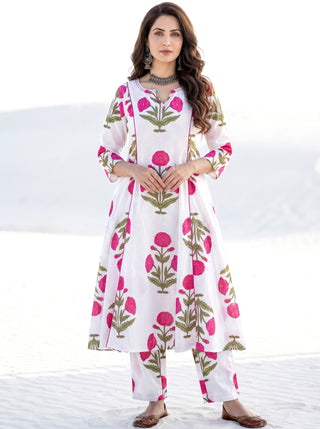 Aina Vrinda Set Of Kali Kurta Pants & Dupatta