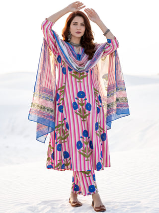 Aina Dua Set Of Kali Kurta Pants & Dupatta